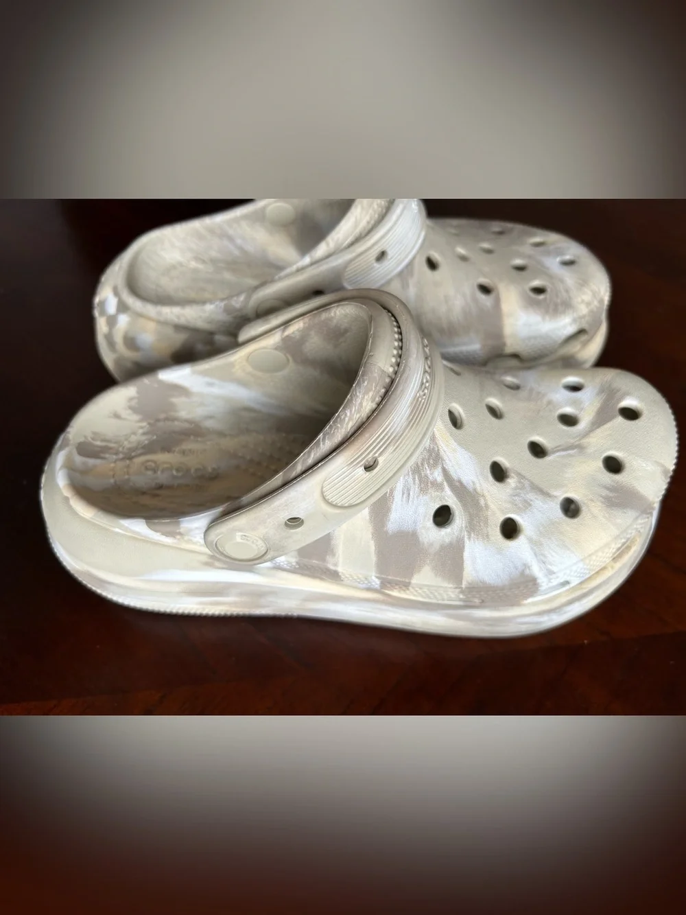 CROCS White & cream Camo Classic Clog Platform size 6